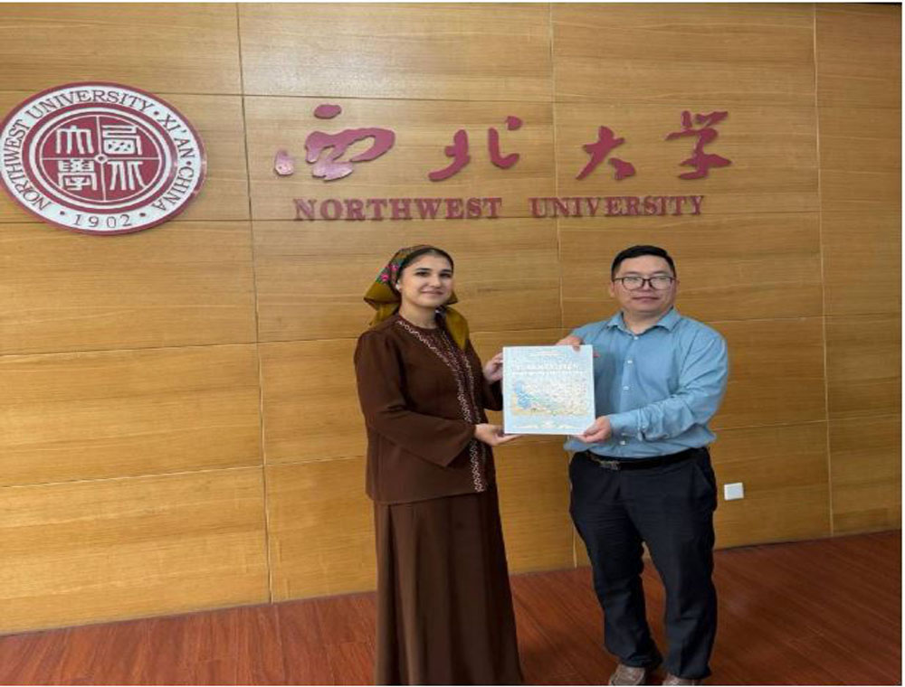 Hoşniýetli gatnaşyklaryň aýdyň nusgasy