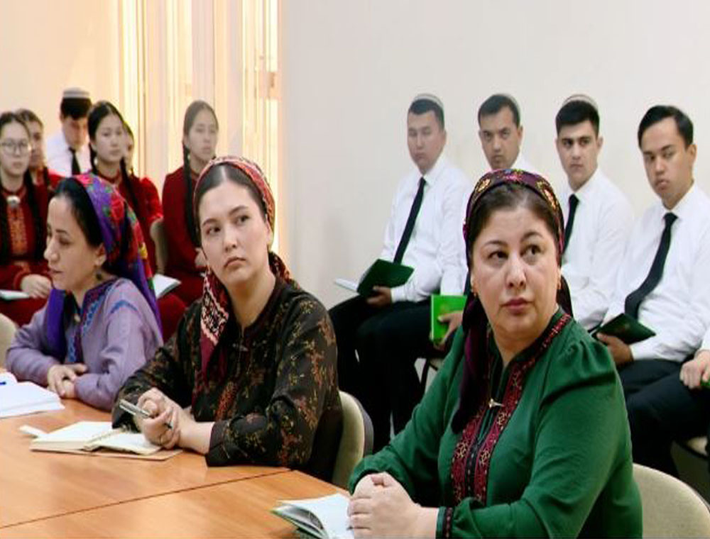 Sanly ulgam arkaly geçirilen halkara maslahat