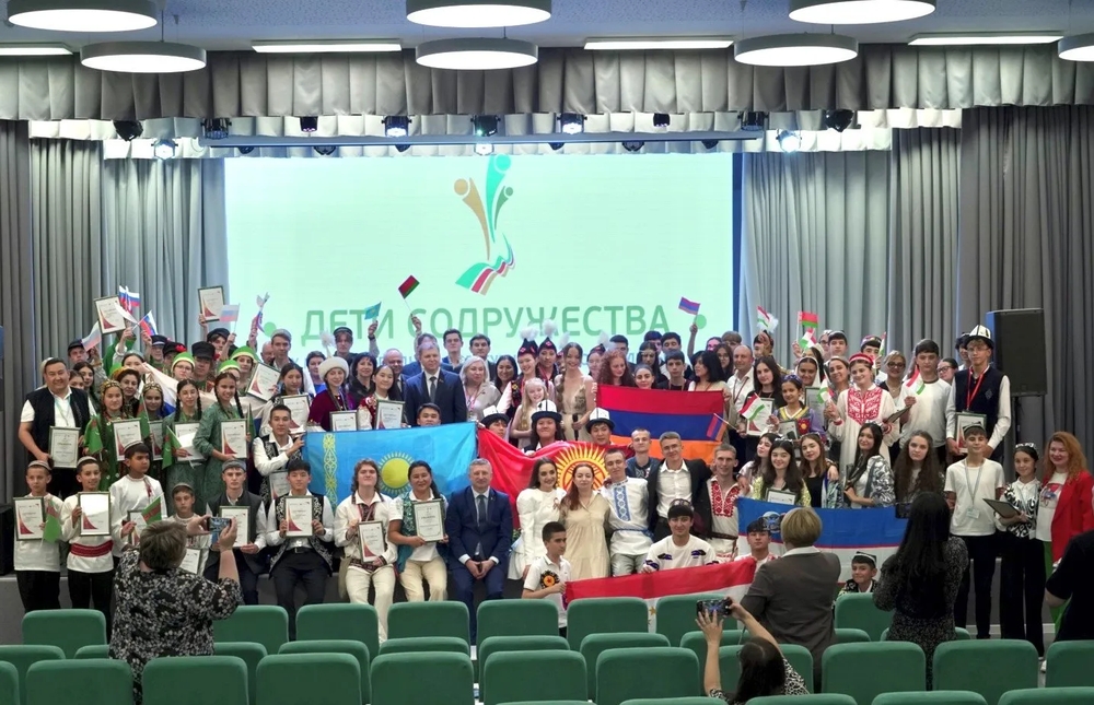 Türkmenistanly okuwçylar «Arkalaşygyň çagalary» atly forumyň ýapylyş dabarasyna gatnaşdylar