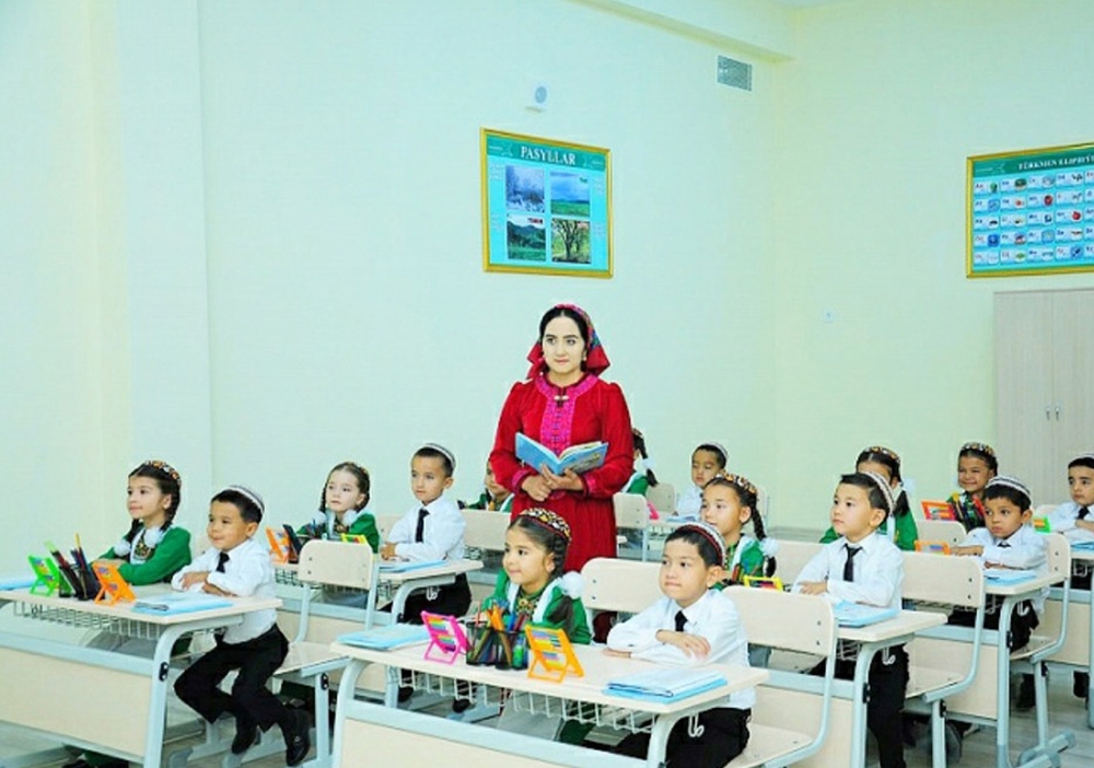 Mary welaýatynda müňden gowrak ýaş hünärmenler täze okuw ýylynda bilim işgärleriniň hataryna goşuldy