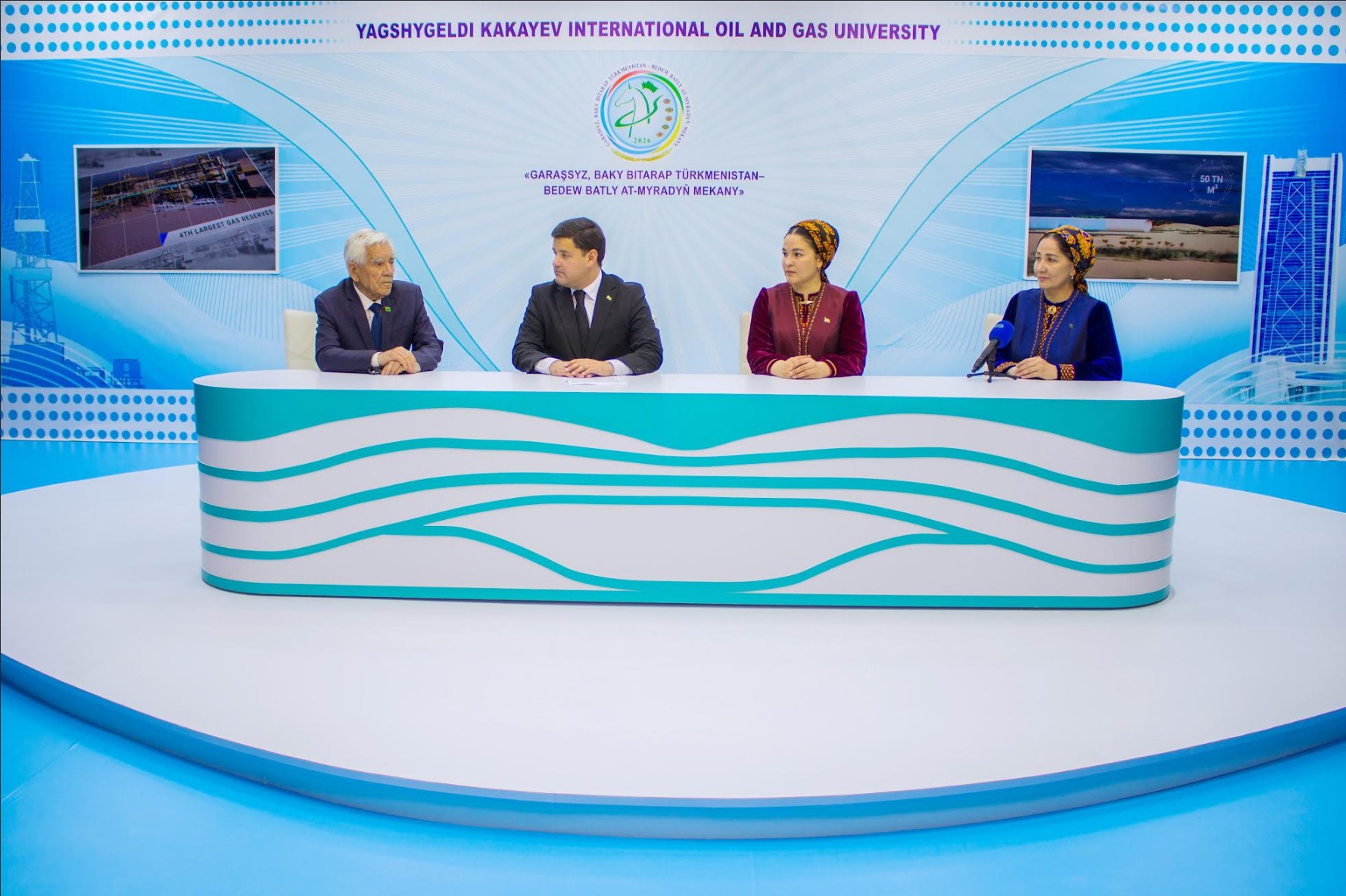 “Türkmen-malaý hyzmatdaşlygy hakyky we jogapkärli ösüşiň kepili” atly syýasy söhbetdeşlik
